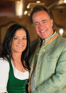 Christina und Armin Pfurtscheller Inhaber des 5-Sterne-Spa-Hotels Jagdhof im Stubaital Christina und Armin PfurtschellerInhaber des 5-Sterne-Spa-Hotels Jagdhof im Stubaital