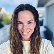 Porträt von Eva Maria Tappe, die mit Morbus Crohn lebt